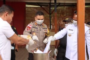 Ganja dan Puluhan Botol Alkohol Dimusnahkan, Polres Paniai Tegaskan Tidak Ada Ruang bagi Narkoba