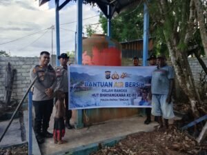 Polsek Nabire Barat Salurkan Bantuan Air Bersih Sambut HUT Bhayangkara ke-80