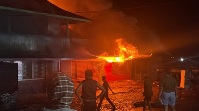 Kebakaran Hanguskan 19 Bangunan di Terminal Moanemani Dogiyai, Polisi Selidiki Penyebabnya