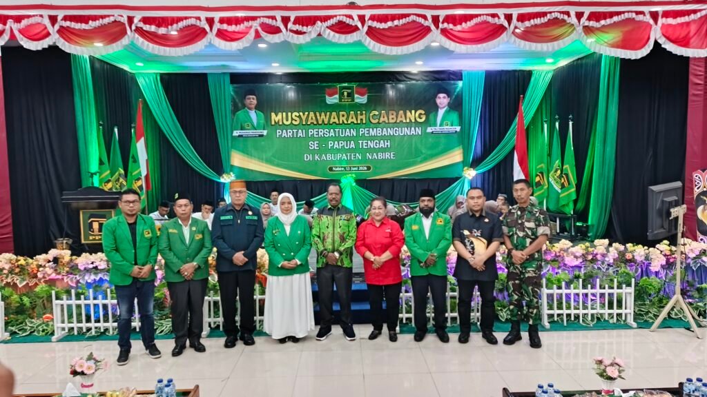 Mesak Magai Hadiri Muscab PPP Papua Tengah, Tekankan Sinergi untuk Kemajuan Daerah