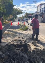 PDAM Nabire Perbaiki Pipa Bocor Demi Keselamatan Pengendara Jalan Merdeka