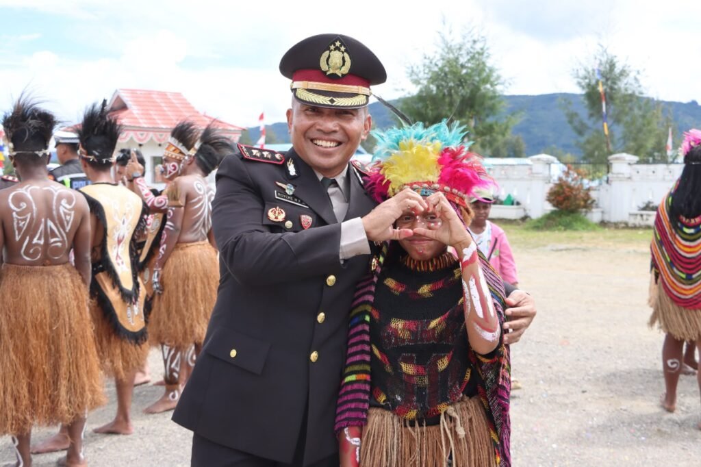 Sinergi Tanpa Batas di Hari Bhayangkara Ke-80, Pemkab dan Polres Paniai Tegaskan Komitmen Pelayanan Humanis kepada Masyarakat