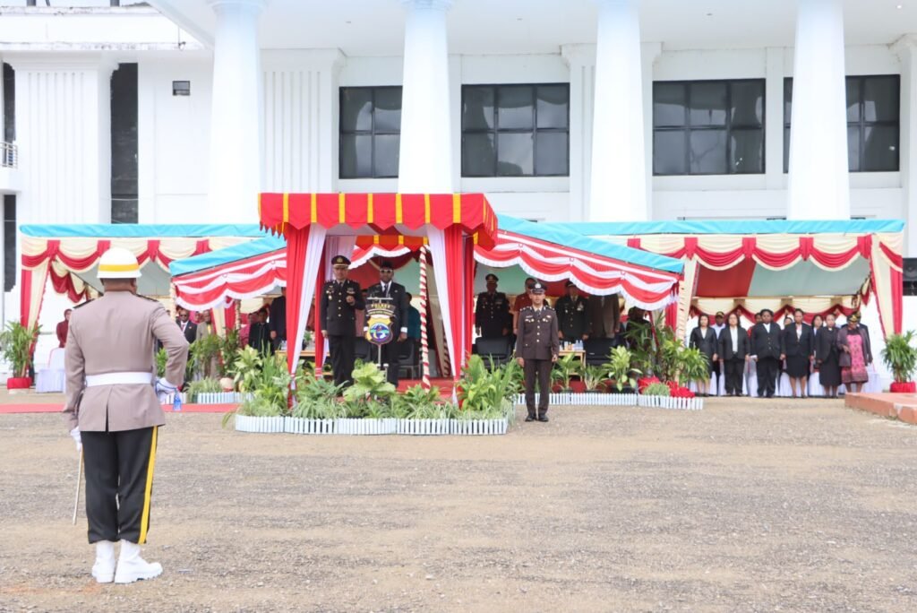 Penuh Kemeriahan, HUT Bhayangkara ke-80 di Paniai Jadi Momentum Perkuat Kedekatan Polri dengan Warga