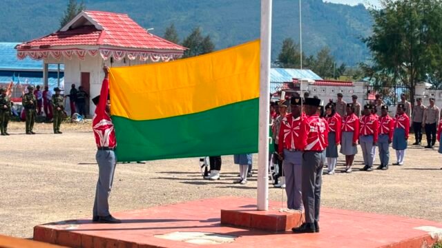 Sinergi TNI-Polri dan Pemkab Paniai Gelar Geladi Kotor Upacara HUT RI ke-81