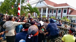 Sidang Kasus Pembunuhan CKC di Nabire Ricuh, 6 Orang Terluka