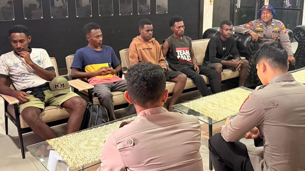 Lima Orang Hilang di Laut Ditemukan Awak KMP Masirei, Ini Kronologinya