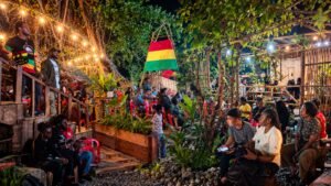 Penonton Membludak, Roots Show PRF XI di Pantai Benji Diserbu Warga