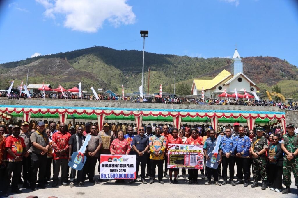 Wagub Papua Tengah Tinjau Penanganan Kebakaran dan Pembangunan Paniai