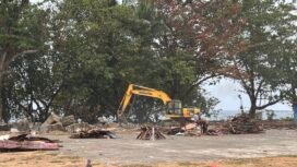 Kejar View Laut untuk Pengunjung, Tembok dan Panggung Taman Gizi Dibongkar