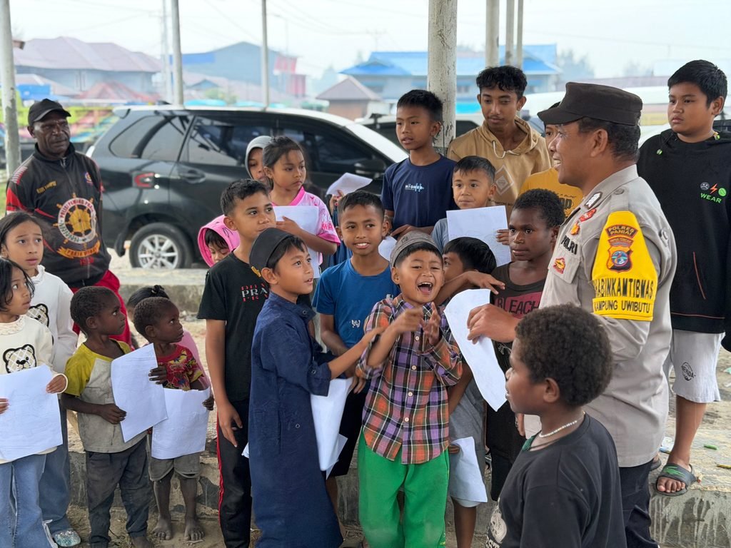 Belajar Sambil Bermain, Polres Paniai Tanamkan Tertib Lalu Lintas Sejak Dini