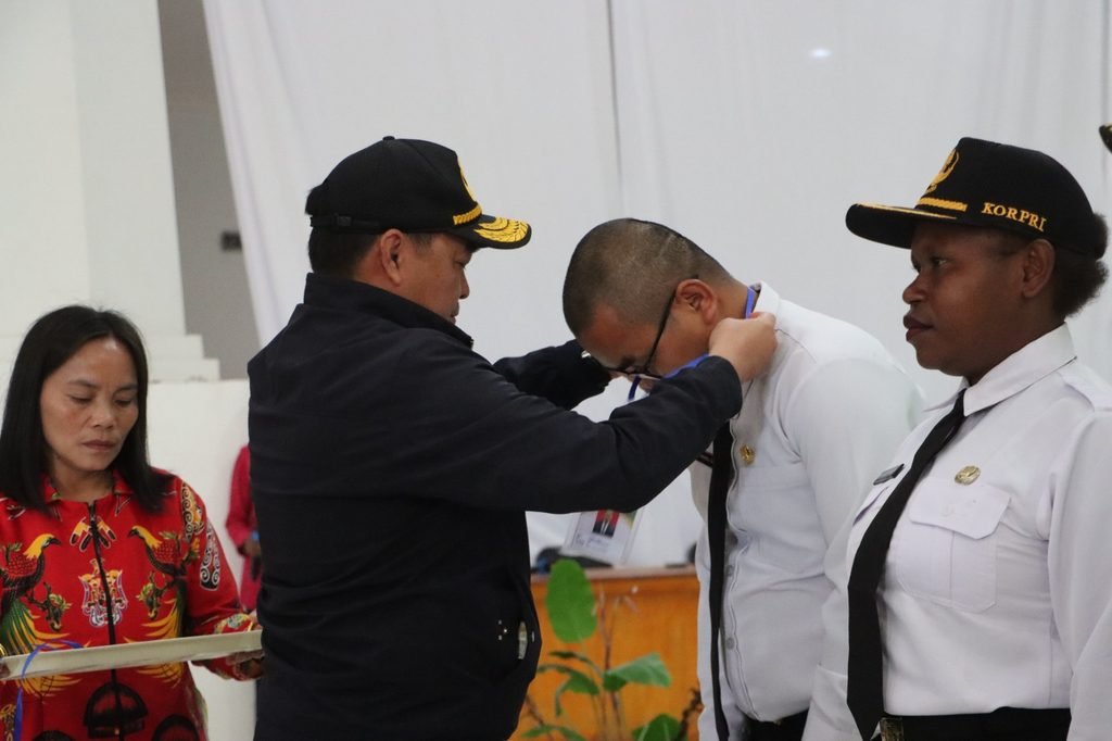 Polres Paniai Hadir Mengayomi, Kapolres Paniai di wakili Wakapolres Hadiri Pembukaan Latsar CPNS dan Orientasi PPPK Paniai 2026