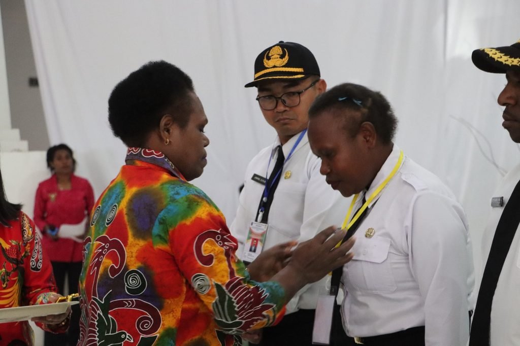 Polres Paniai Hadir Mengayomi, Kapolres Paniai di wakili Wakapolres Hadiri Pembukaan Latsar CPNS dan Orientasi PPPK Paniai 2026