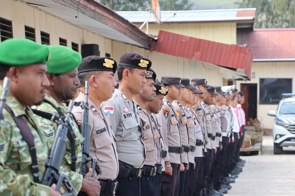 Gelar Pasukan Operasi Patuh Noken 2026 di Paniai: Kedepankan Pelayanan dan Keteladanan Aparat