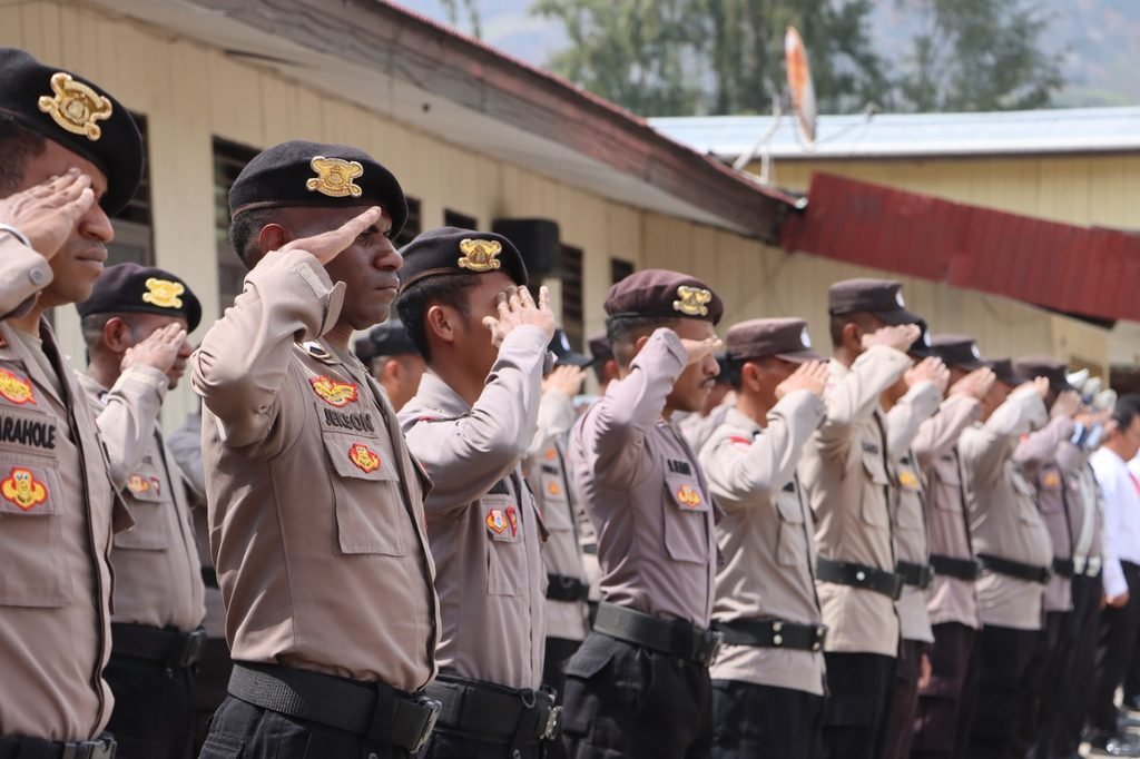 Eratkan Ikatan 'Polisi Bersama Masyarakat', Hari Sumpah Pemuda ke-98 Jadi Titik Tolak Kebangkitan Karakter Pemuda Paniai