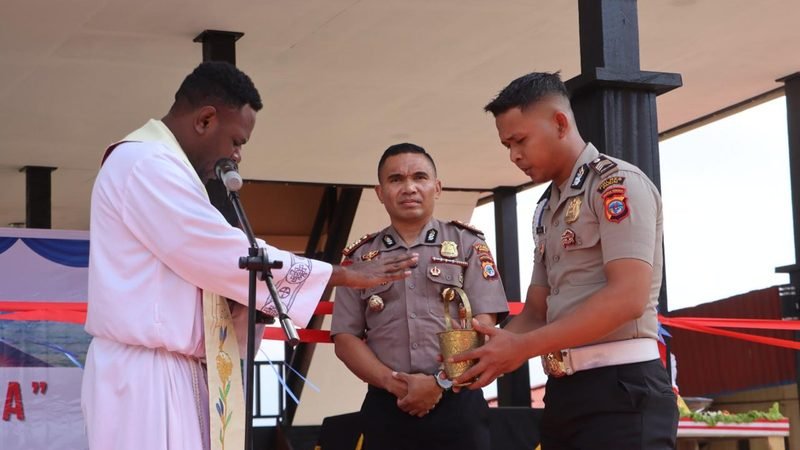 Wujudkan Pelayanan Prima, Kapolres Paniai Resmikan Gedung Pelayanan Satu Atap “Dharma Ksatria”Polres Paniai