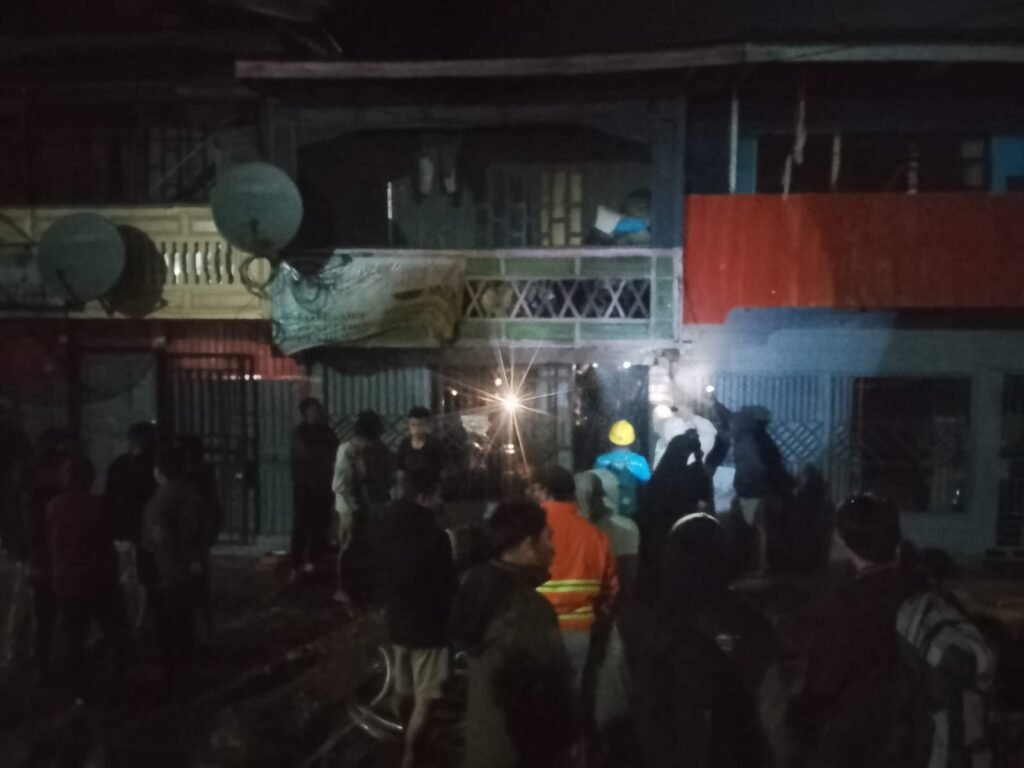 Respons Cepat TNI-Polri, Damkar BPBD dan Masyarakat, Kebakaran Ruko di Kompas Lama Berhasil Dipadamkan