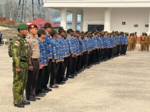 Wujud Nyata Sinergitas Tiga Pilar: Polres Paniai Bersama TNI dan Pemda Hadiri Apel Gabungan ASN, Tegaskan Kehadiran Polisi untuk Masyarakat