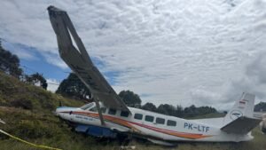 Pesawat Caravan Asian One Air Tergelincir di Bandara Bilorai Intan Jaya, Dua Anggota TNI Terluka