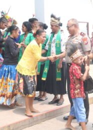 Kapolda Papua Tengah Sosialisasikan Call Center 110 kepada Jemaat GKI Mimika