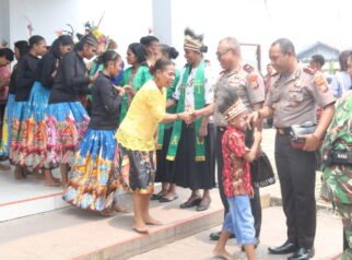 Kapolda Papua Tengah Sosialisasikan Call Center 110 kepada Jemaat GKI Mimika